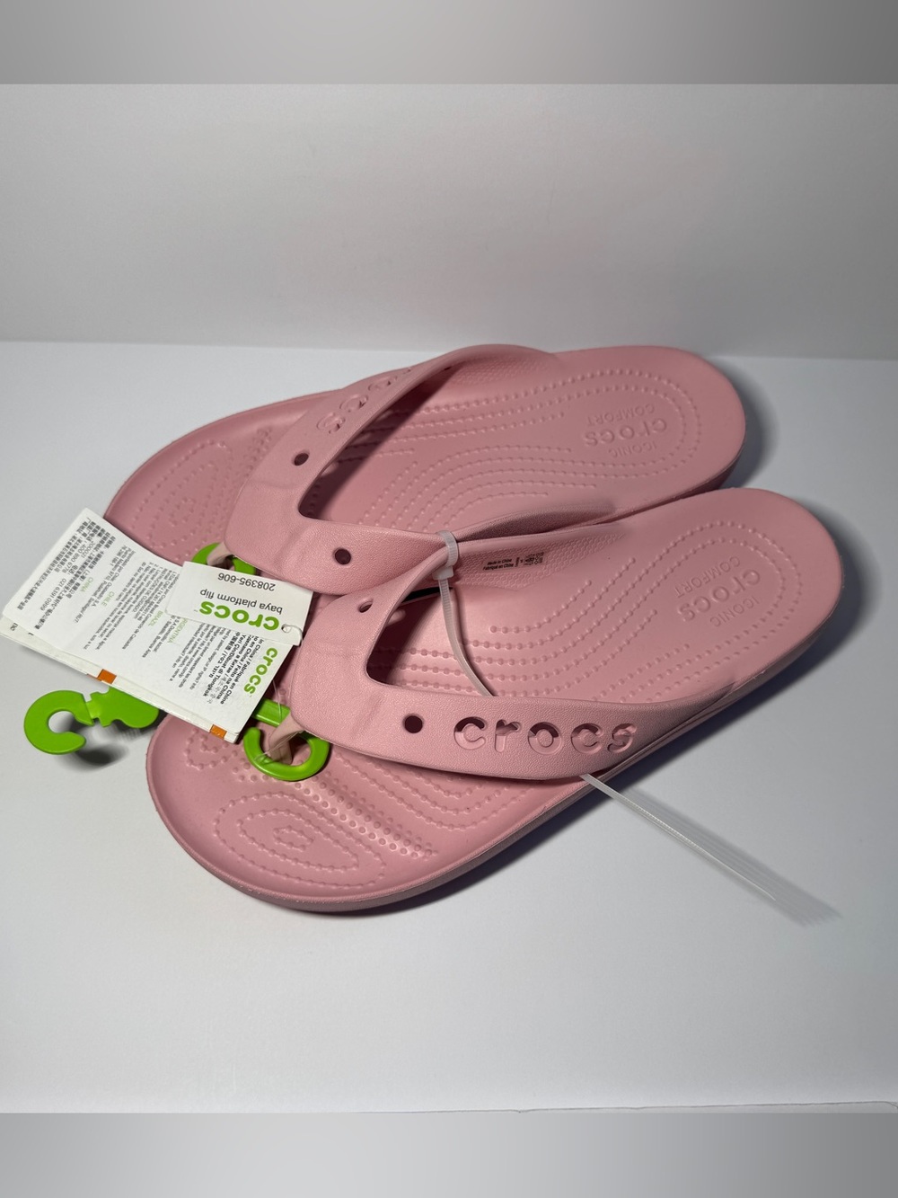 NWT CROCS Women's Baya Pink Flip Flop Sandals